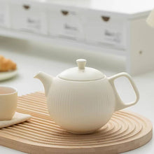 Charger l'image dans la galerie, Théière grande capacité en porcelaine – 500ml