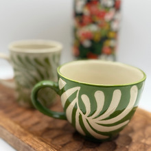 Charger l'image dans la galerie, Tasse Heikki Grès verte