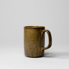 Charger l'image dans la galerie, Mug Ariake Ocre – Céramique Japonaise Artisanale