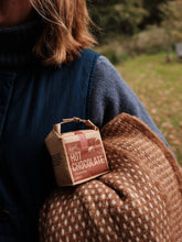 Charger l'image dans la galerie, Chocolat chaud à la cannelle – Harth Chocolate
