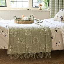 Charger l'image dans la galerie, Plaid en laine de mouton 130 x 164 cm
